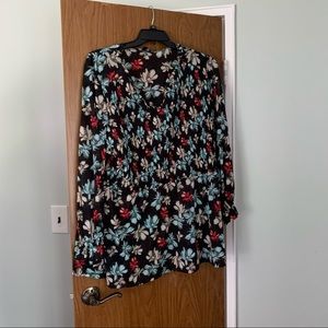 Size 26/28 Lane Bryant floral top
